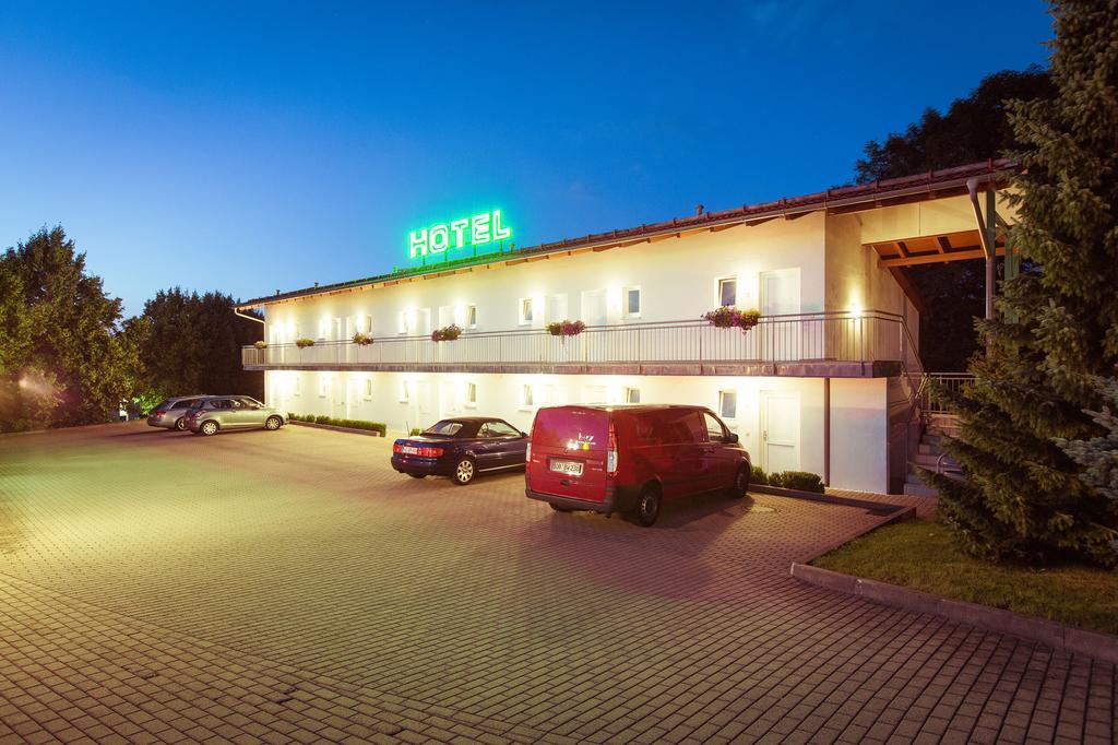 Apart Hotel Weimar מראה חיצוני תמונה